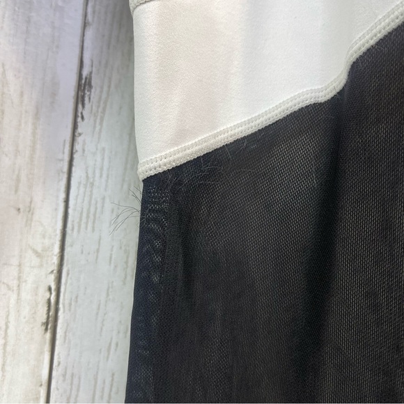 Workout Empire Arctic Snow Mesh Leggings Medium - Picture 6 of 8